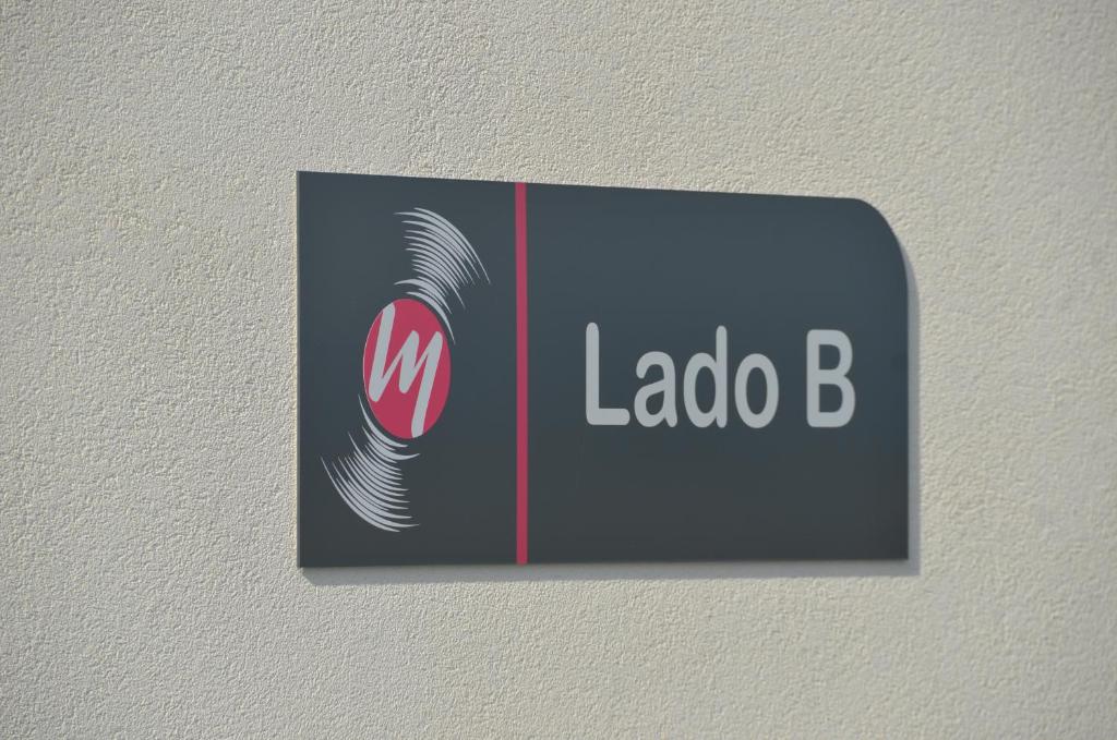 Certifikát, hodnocení, plakát nebo jiný dokument vystavený v ubytování Vinyl M Hotel - Adults Only