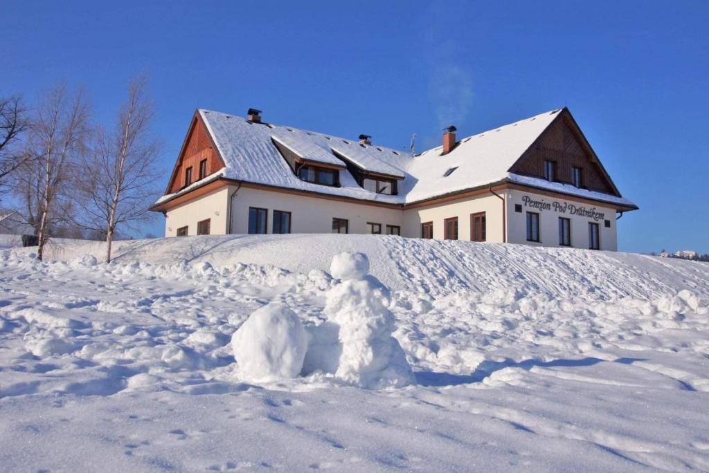 Penzion Pod Dratnikem v zimě