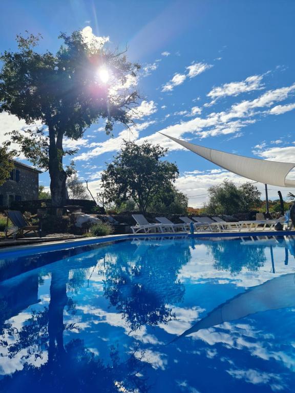 Bazén v ubytování Boutique Resort OSMA - Adults Only nebo v jeho okolí