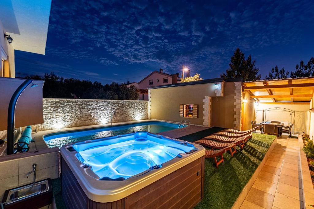 MY DALMATIA Villa Yespeace with private pool, jacuzzi & sauna, Zadar (updated prices 2024)