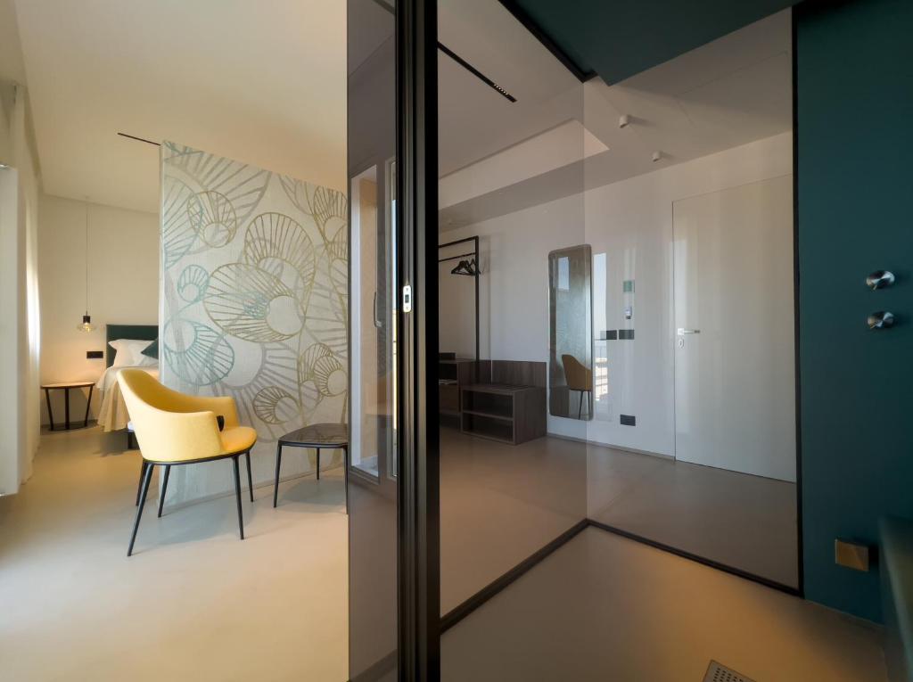 B&B Le Suites di Costanza - 8