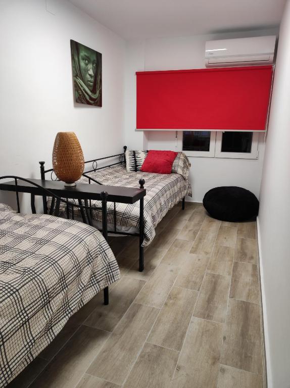 Lille en Provence, Valencia – Updated 2023 Prices
