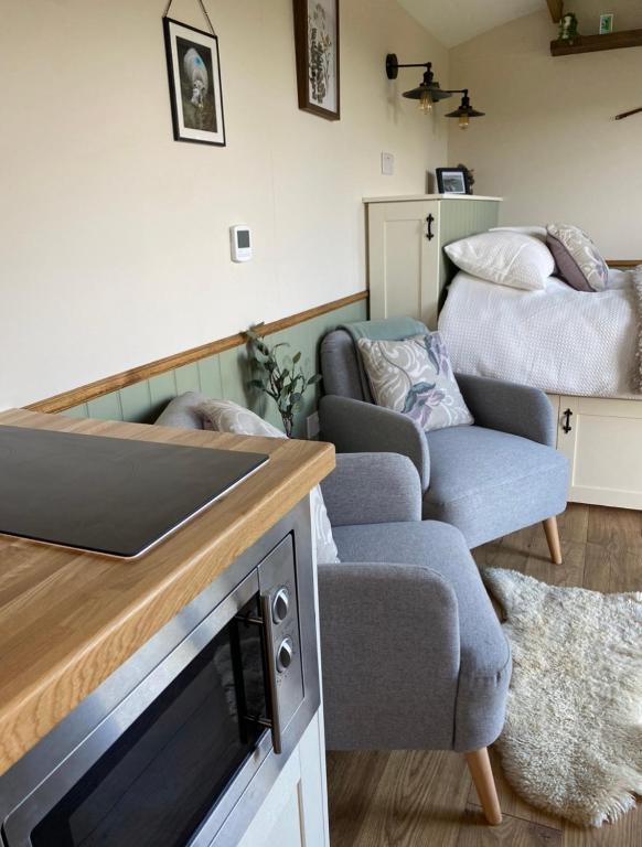 Posezení v ubytování Silver Fern Glamping