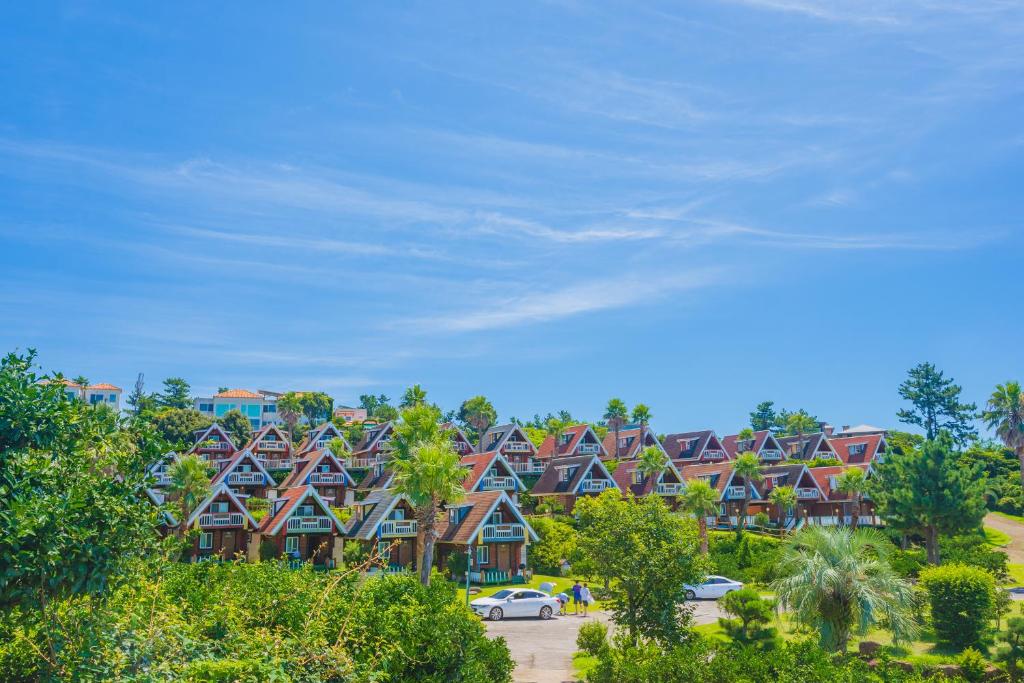 Jungmun Log Pension & Resort - Villa (3 Adults)