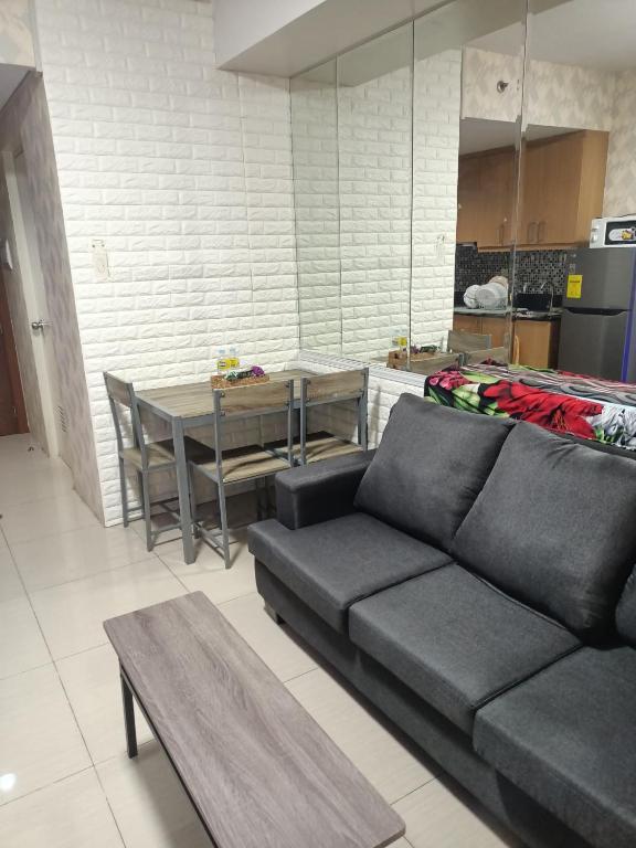 Shell residence Dads