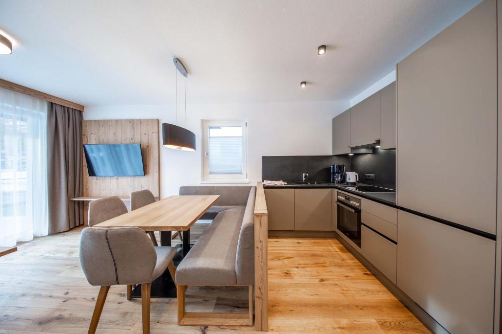 A kitchen or kitchenette at A CASA Granat