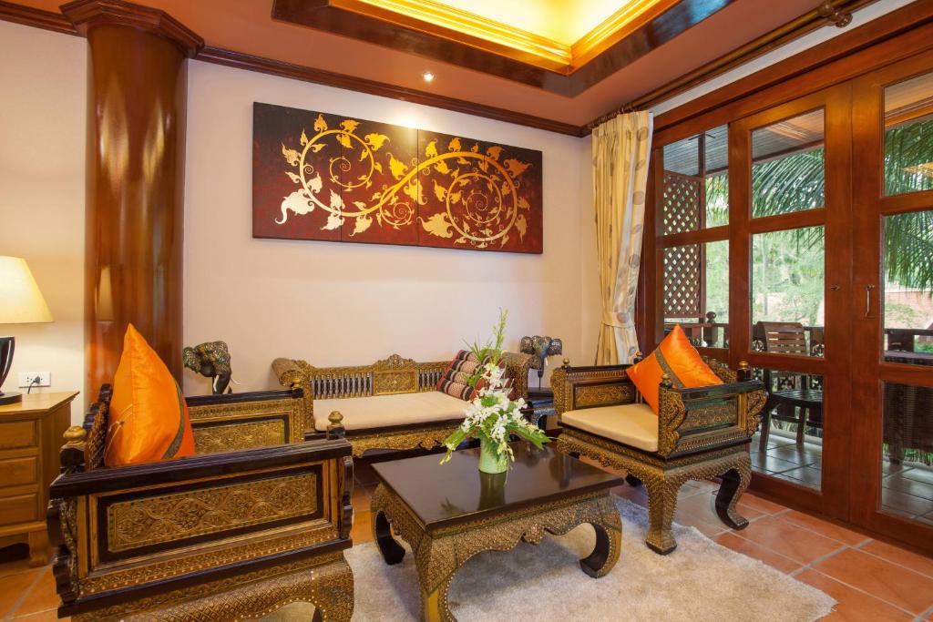 Royal Phawadee Village Patong - 2 Minutes walk to the beach - Resim 43