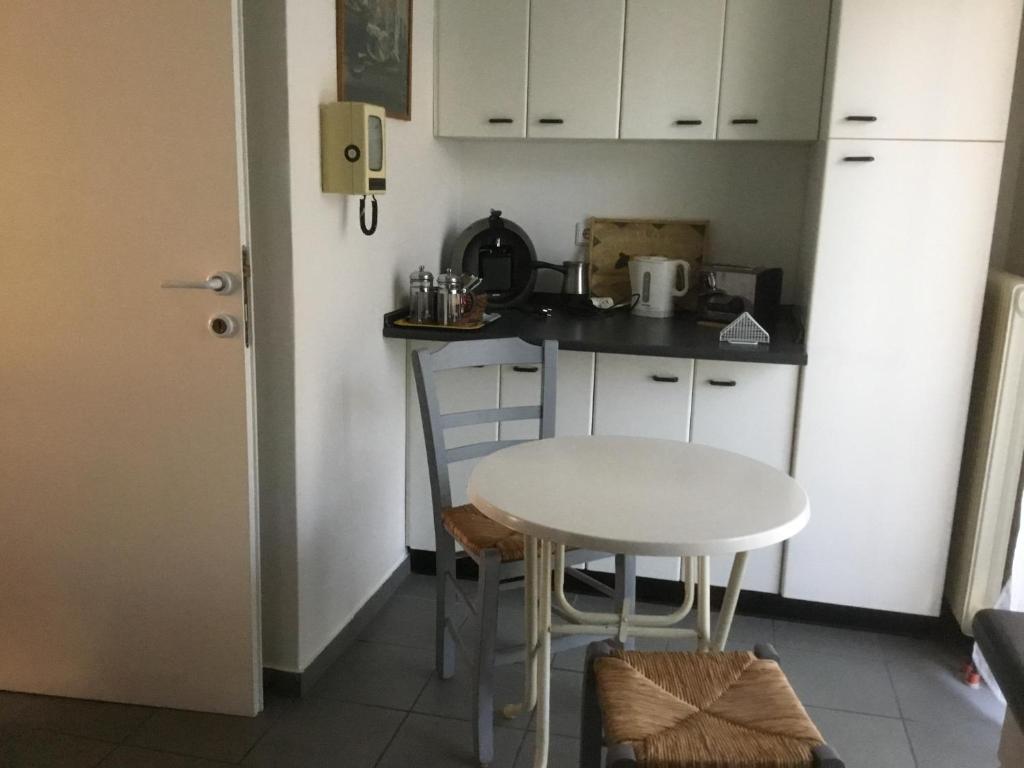 Fotografia z galérie ubytovania AGIA PARASKEVI appartement près du métro v Aténach