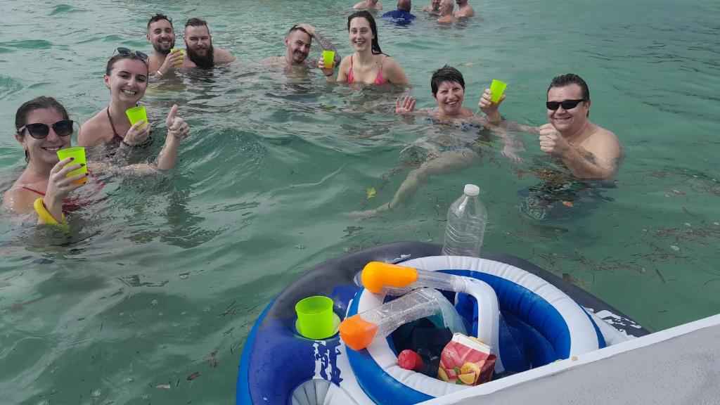 Hosté ubytování VILLA CAPACITE 6 PERSONNES PROCHE PLAGES DU Sud