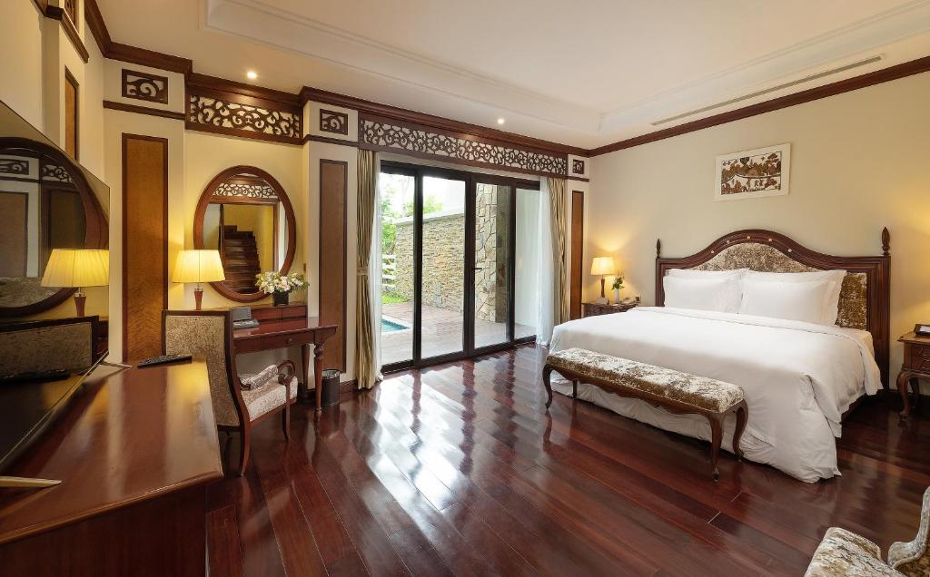 Oceanfront villa Nha Trang mã giảm giá