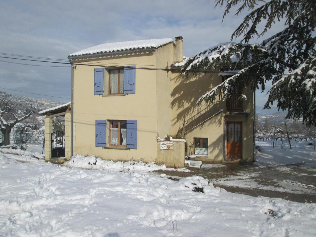 Gîtes des Cèdres v zimě