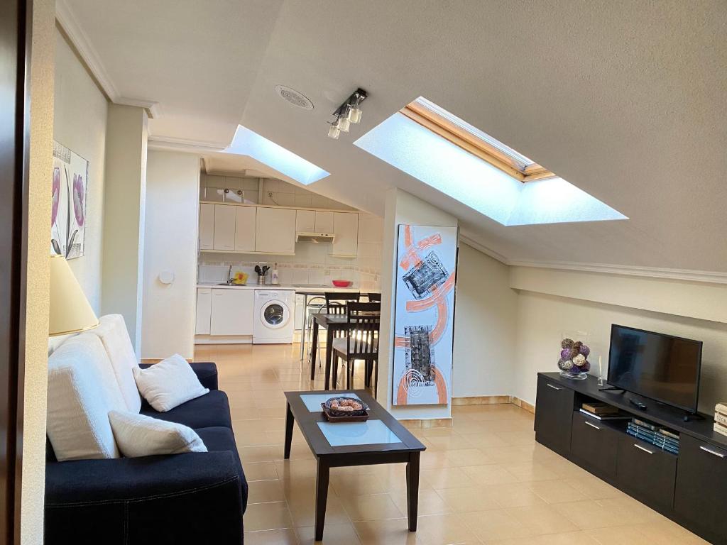Kép Apartamento Centro Histórico junto a Casa de las Conchas - PARKING GRATIS szállásáról Salamancában a galériában