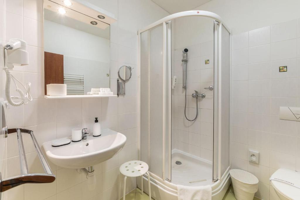 
Economy Double or Twin Room
