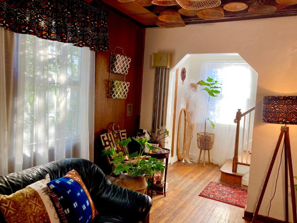 Kingwood House - Housity