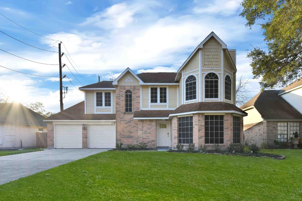 My Villa & Pool in Humble, Humble (updated prices 2024)