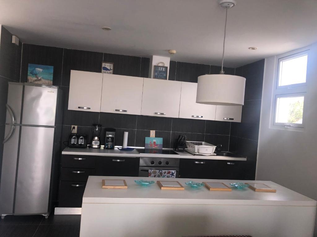 Cucina o angolo cottura di Vista Mare Spectacular Ocean View Top Floor 1-Bedroom Condo, Samana