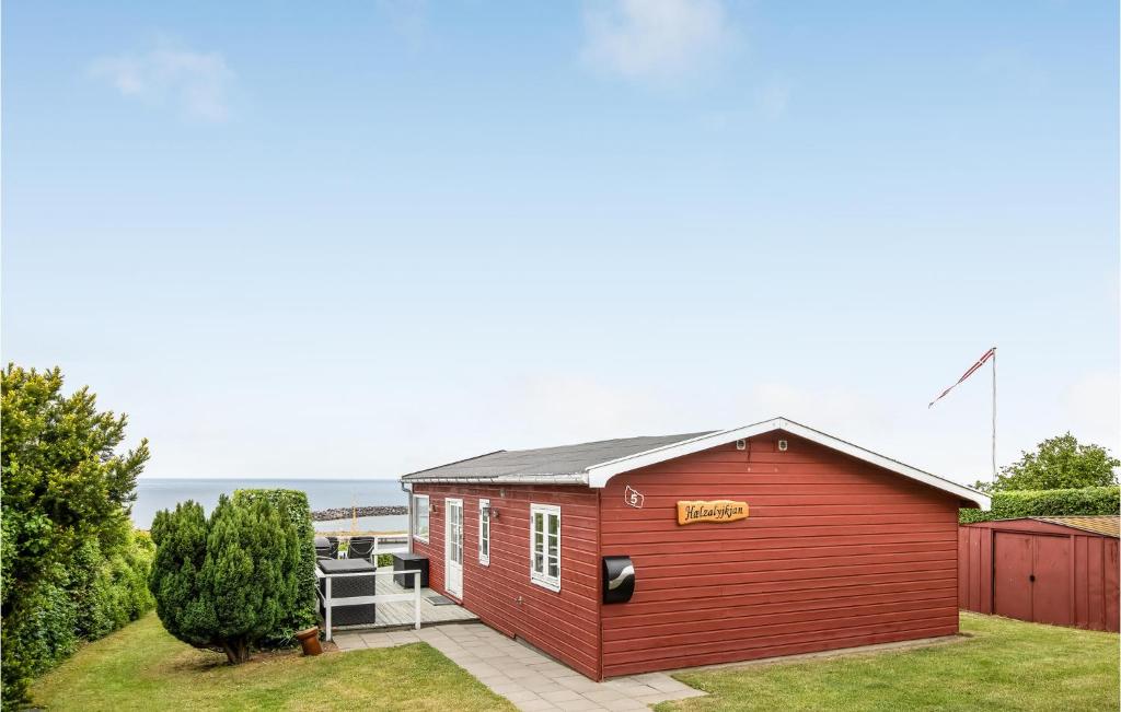 Hælzalyjkjan - Two-Bedroom Holiday Home