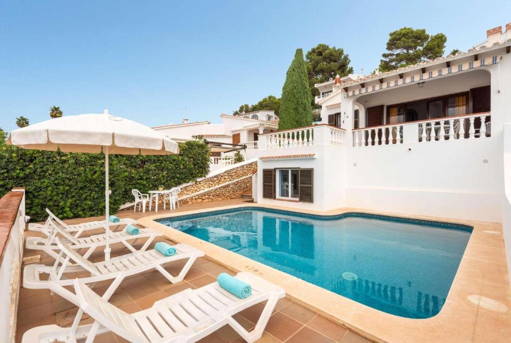 Booking.com: Villa Catalina , Son Bou, España . ¡Reserva tu ...