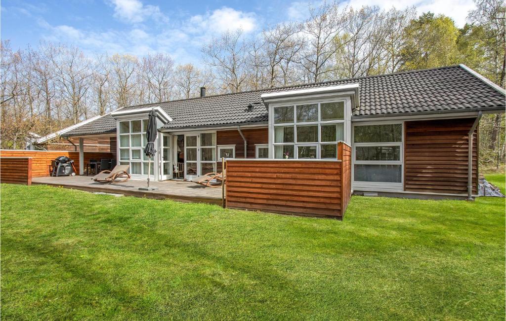 Tòa nhà nơi nhà nghỉ dưỡng tọa lạc