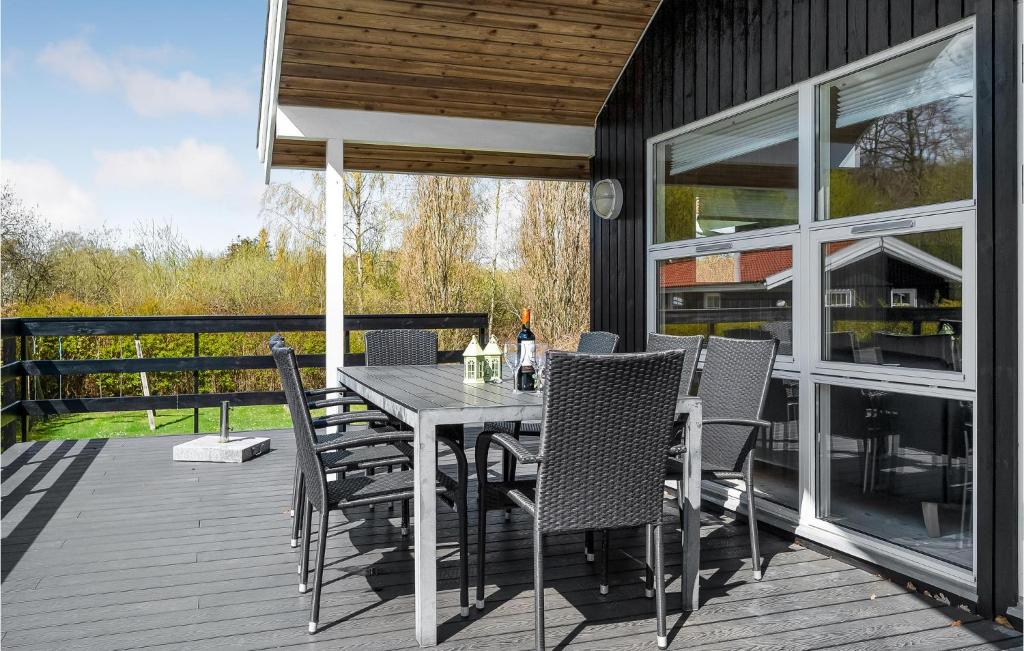 Balkón nebo terasa v ubytování Holiday Home Udsigten Rudkøbing I