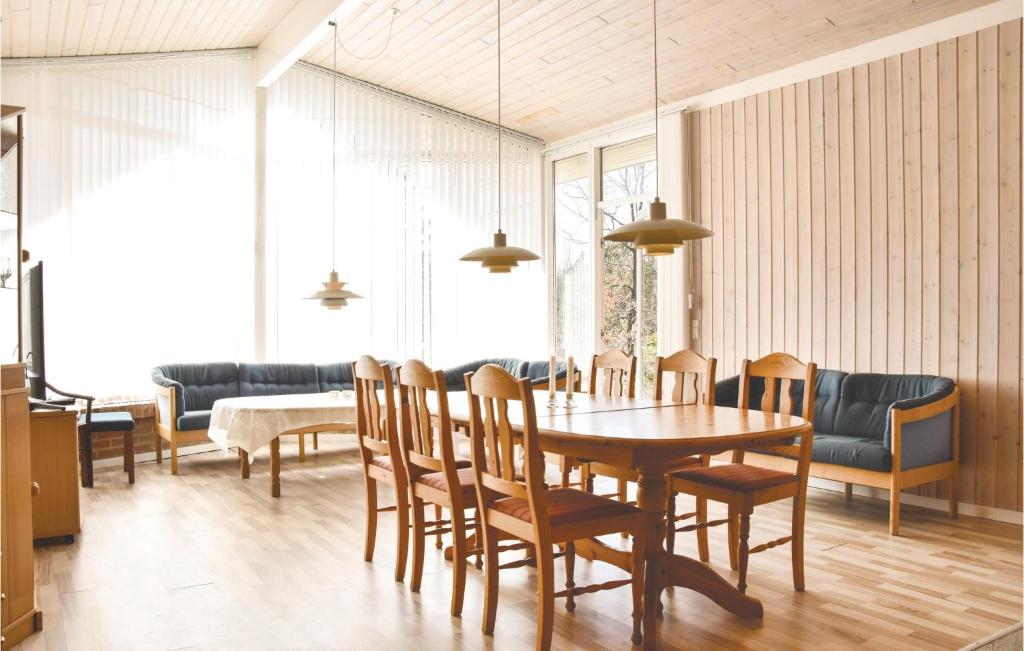 Three-Bedroom Holiday Home In Herning - Three-Bedroom Holiday Home
