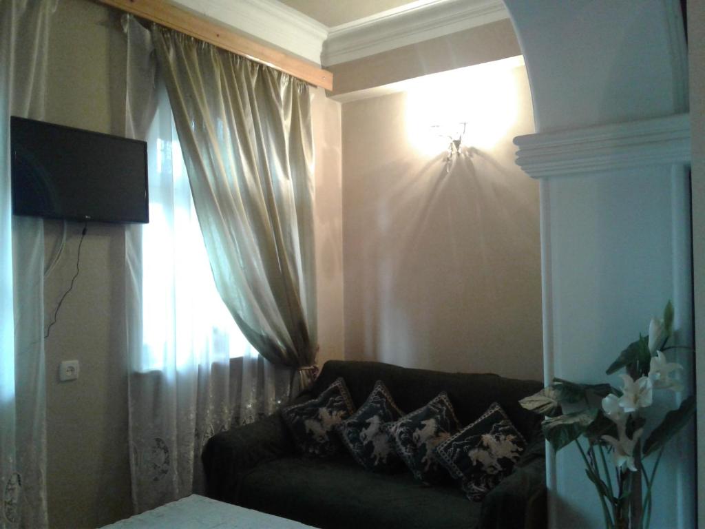 TV a/nebo společenská místnost v ubytování Hotel ,,Tengo,,