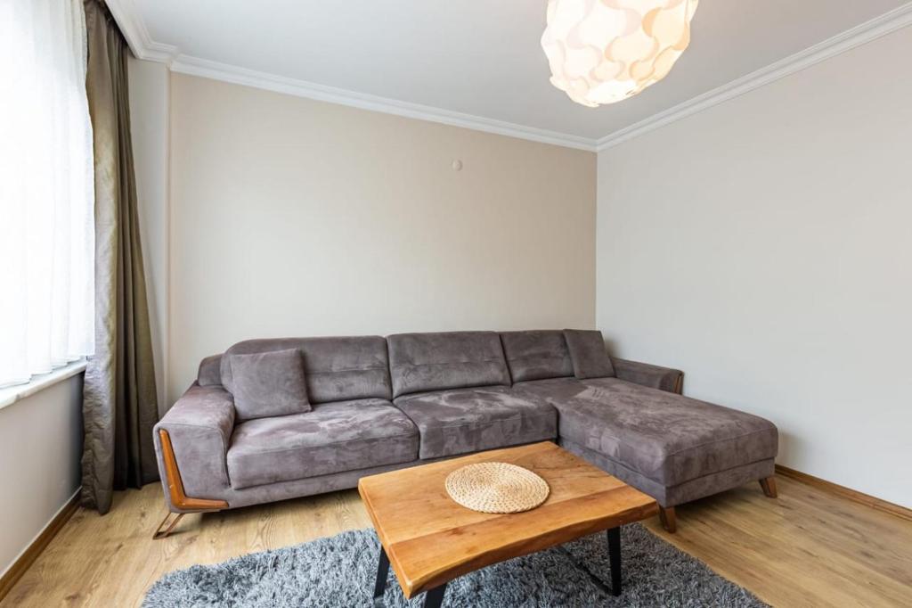 Kép Cozy Flat With Outstanding Bosphorus View in Beyoglu szállásáról Isztambulban a galériában