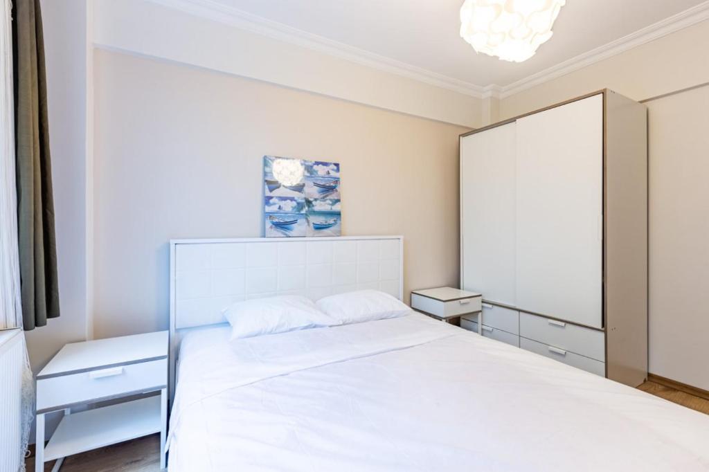 Kép Cozy Flat With Outstanding Bosphorus View in Beyoglu szállásáról Isztambulban a galériában