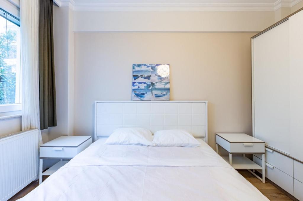 Kép Cozy Flat With Outstanding Bosphorus View in Beyoglu szállásáról Isztambulban a galériában