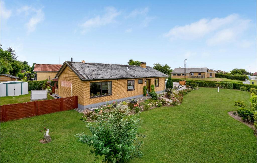 Zahrada ubytování 3 Bedroom Pet Friendly Home In Nordborg