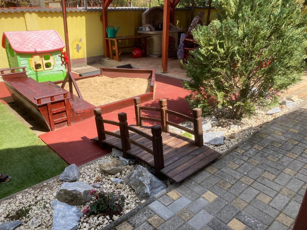 Zahrada ubytování Príma Vendégház