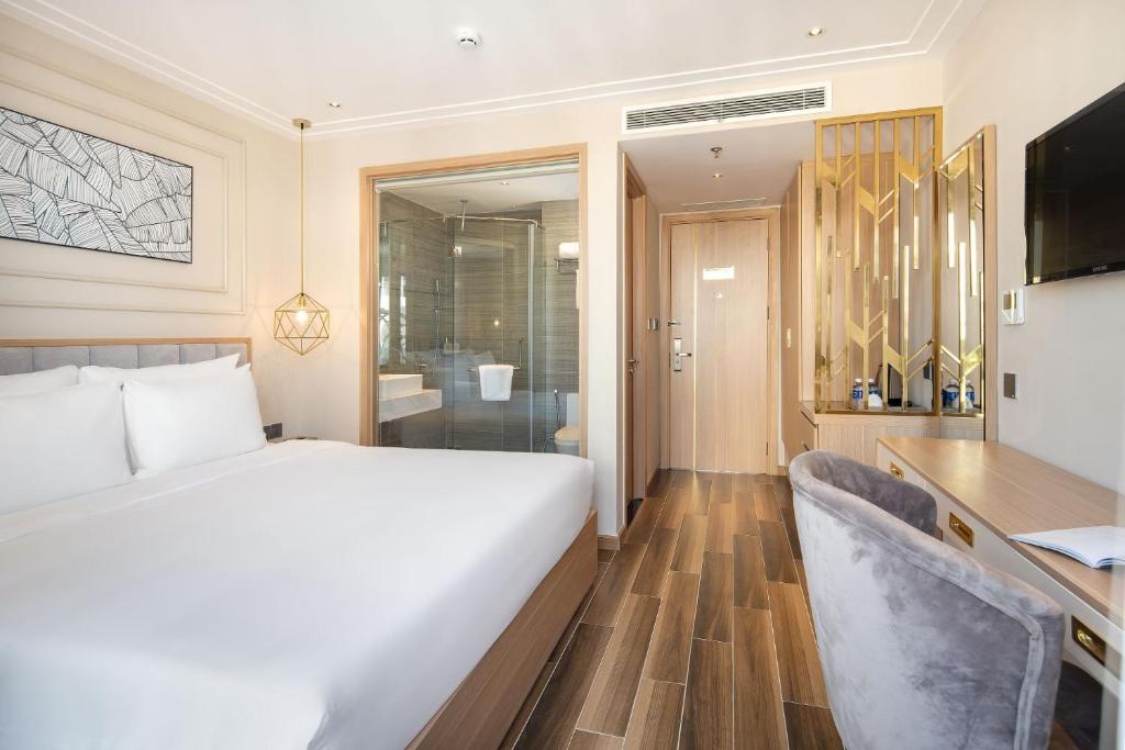 Phòng Deluxe Giường Đôi Nhìn Ra Thành Phố