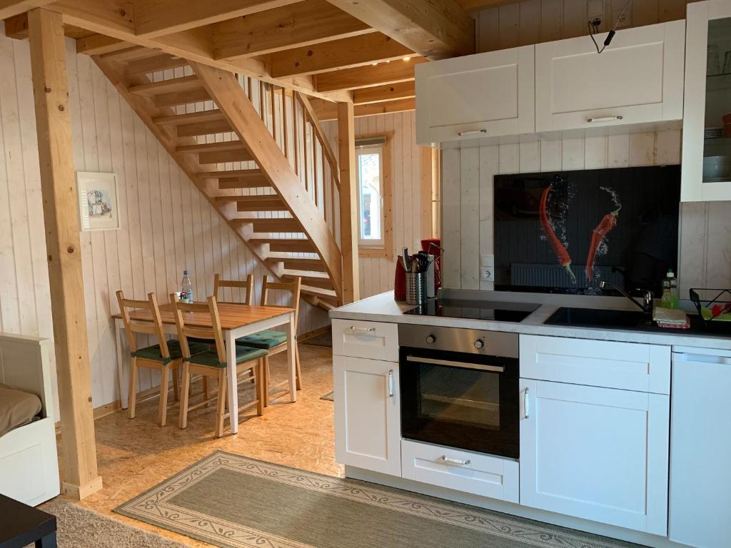 Kuchyň nebo kuchyňský kout v ubytování Ferienwohnungen im Schwedenstil