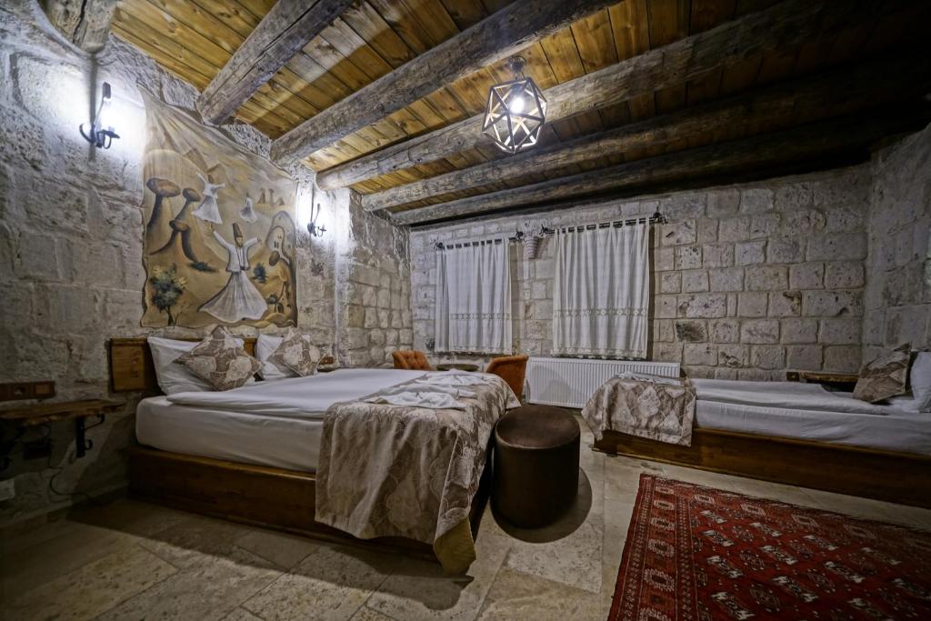 Risus Cave Suites - 10