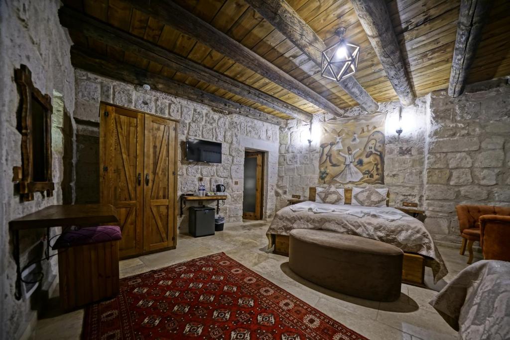 Risus Cave Suites - 7