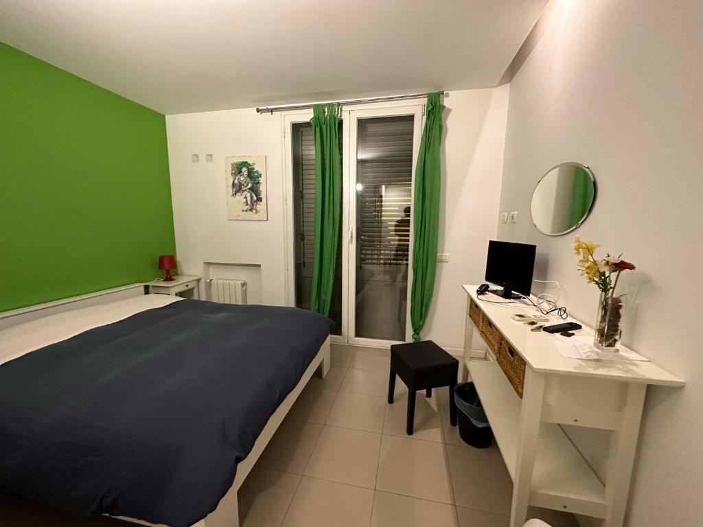 Łóżko lub łóżka w pokoju w obiekcie Malusi B&B