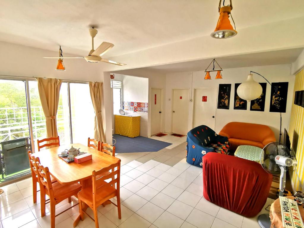 Ade N Aden Beach Panda House