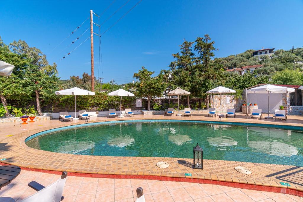 Photo de la galerie de l'établissement Arco Beach Hotel, à Agia Paraskevi