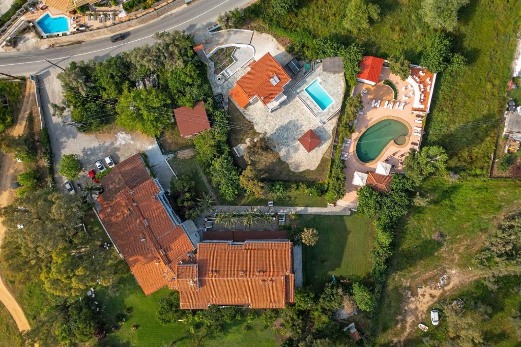 Photo de la galerie de l'établissement Arco Beach Hotel, à Agia Paraskevi