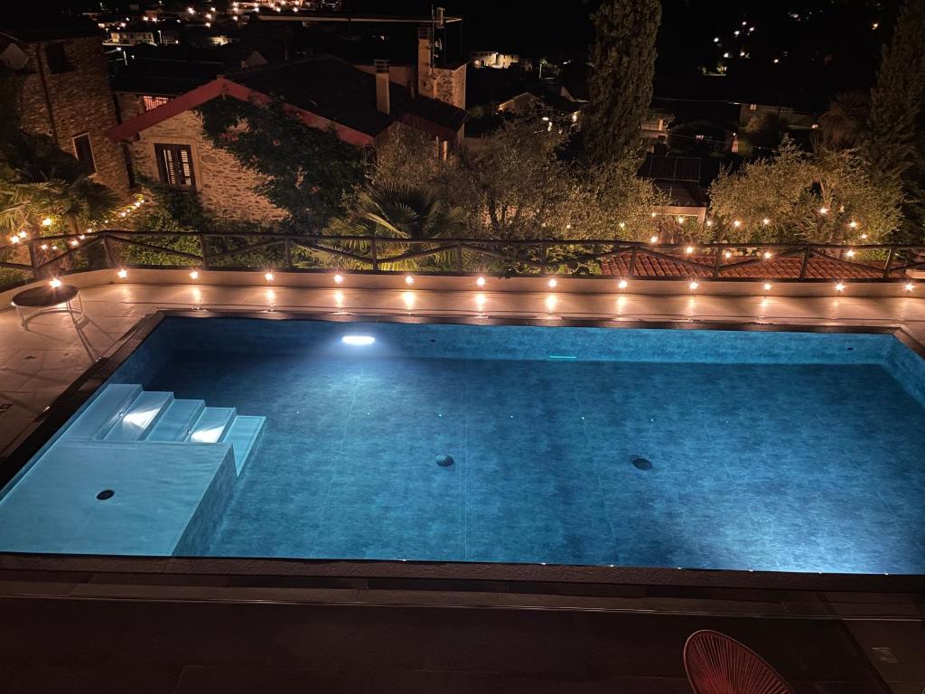 Bazén v ubytovaní Borgata Cantone Country House B&B alebo v jeho blízkosti