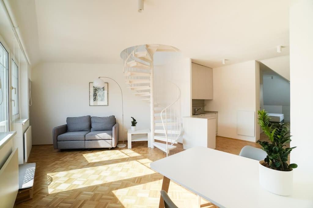 33 Luxury Penthouses with Major Opulence - Eco Chic Penthouse Apartments With Private Balcony