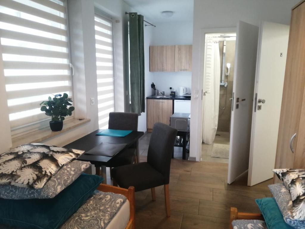 POKOJE - STUDIO GLIWICE przy ONKOLOGII - 