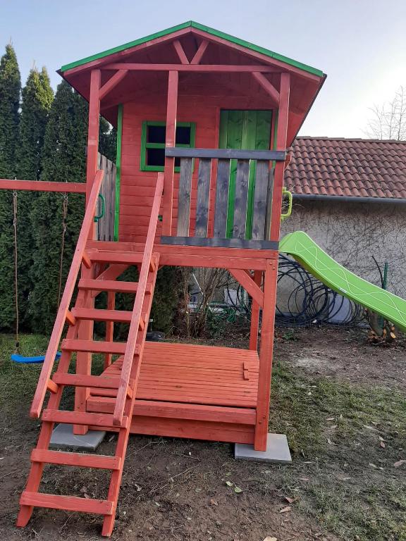 Herní místnost nebo prostor pro děti v ubytování Nosztalgia Vendégház
