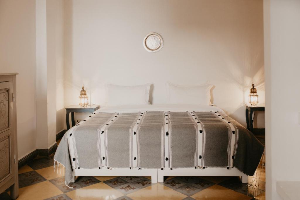 Letto o letti in una camera di Riad Alnadine