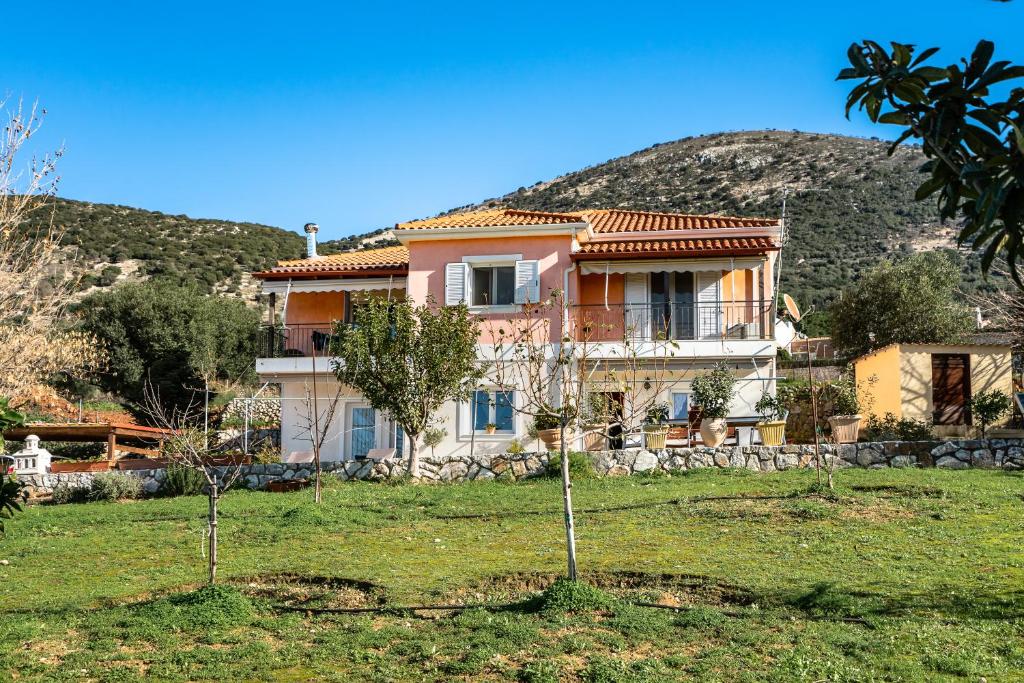 Nespecifikovaný výhled na hory nebo výhled na hory při pohledu z apartmánu