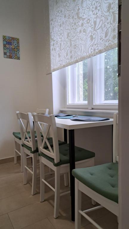 Eper Apartman - Two-Bedroom Apartment
