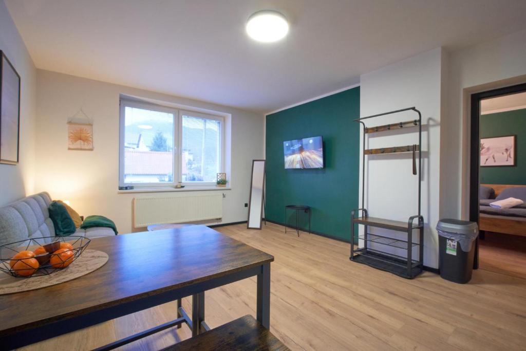 Μια τηλεόραση ή/και κέντρο ψυχαγωγίας στο Apartmány U Rodinky