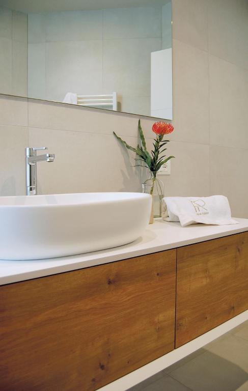 AR Boutique Apartments - 12