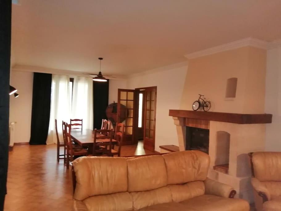 Posedenie v ubytovaní Maison Gaillacoise