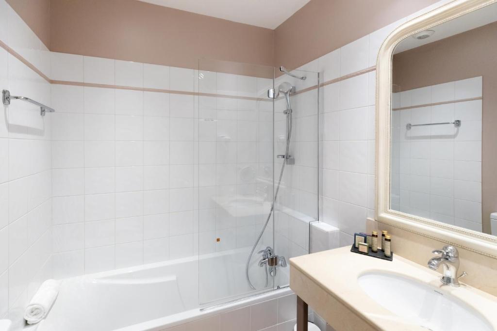 Hôtel La Bastide Saint Martin - 6